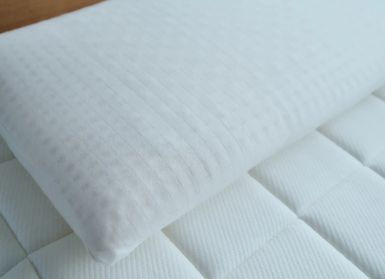 Sleepy Tofu カステラまくら 9cm カステラまくら (ラテックス)|Sleepy Tofu Latex Pillow